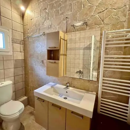 #als- Stone Maisonette In 빌라 팔리오우리