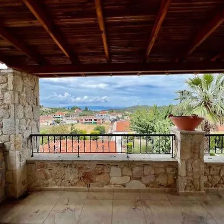 #als- Stone Maisonette In Paliouri