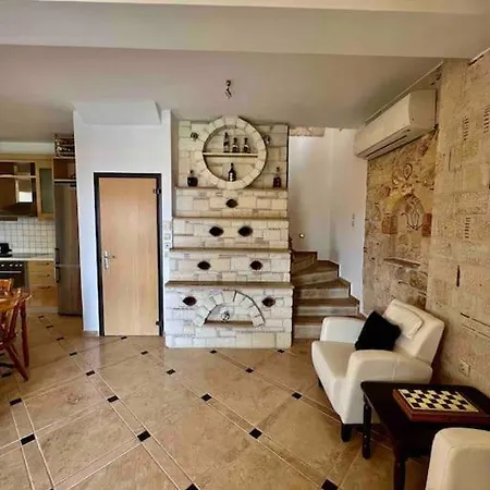 Willa #als- Stone Maisonette In *
