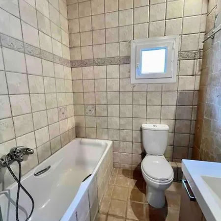 #als- Stone Maisonette In Willa